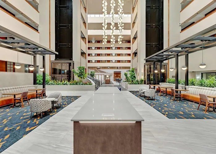 Embassy Suites By Hilton Will Rogers Airport